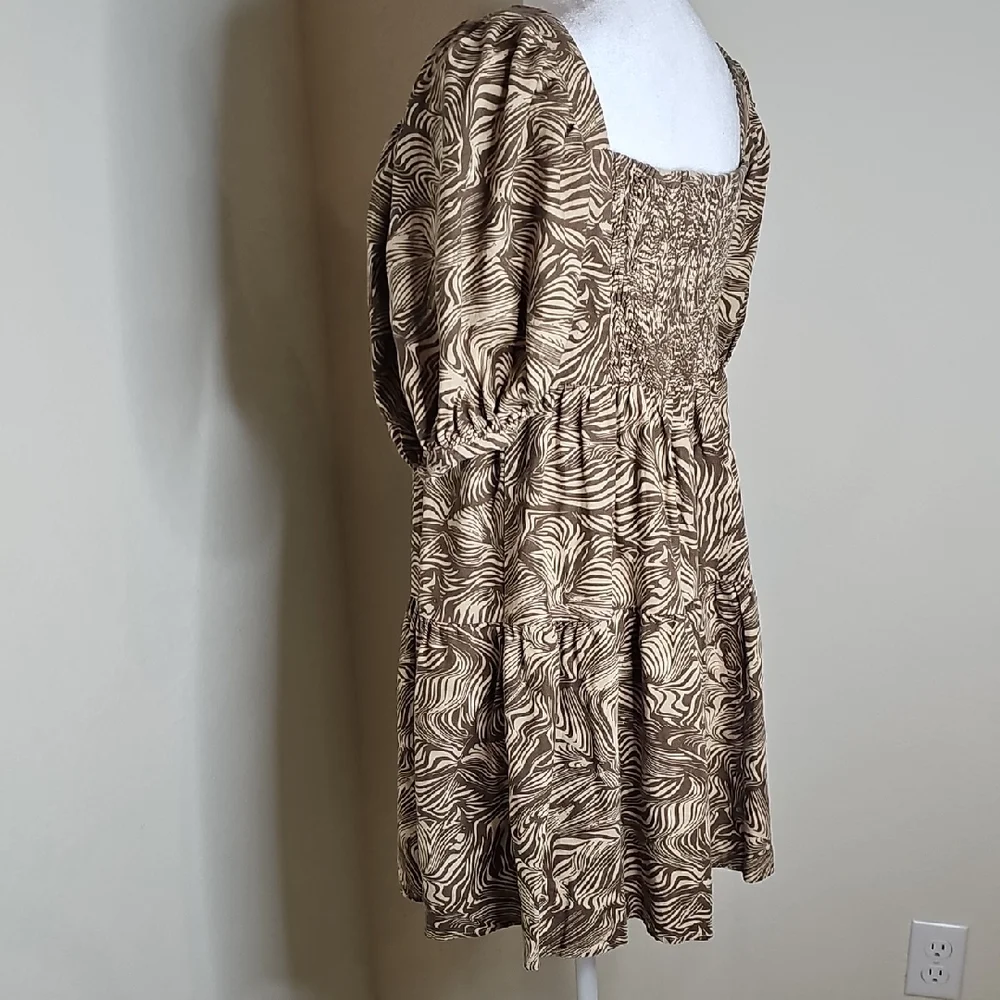 House of Harlow Square Neck Puff Sleeve Mini Dress in Brown Swirl Print - Picture 7 of 13